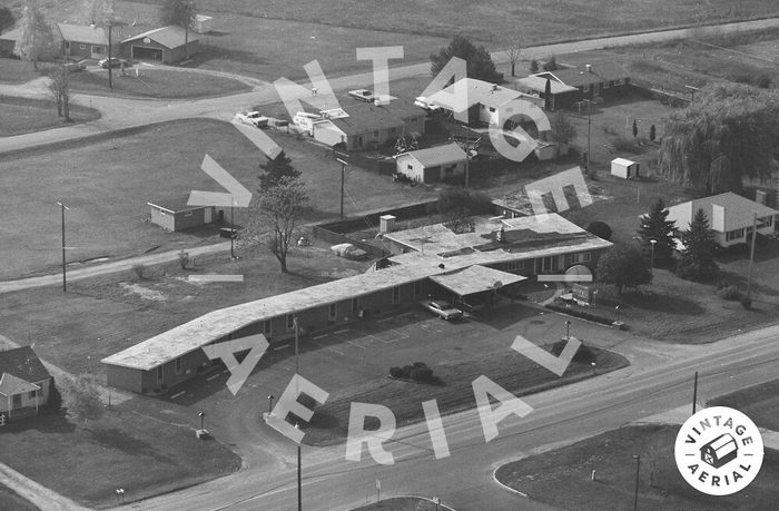Vassar Inn (Wesley Motel) - 1981 Aerial Photo (newer photo)